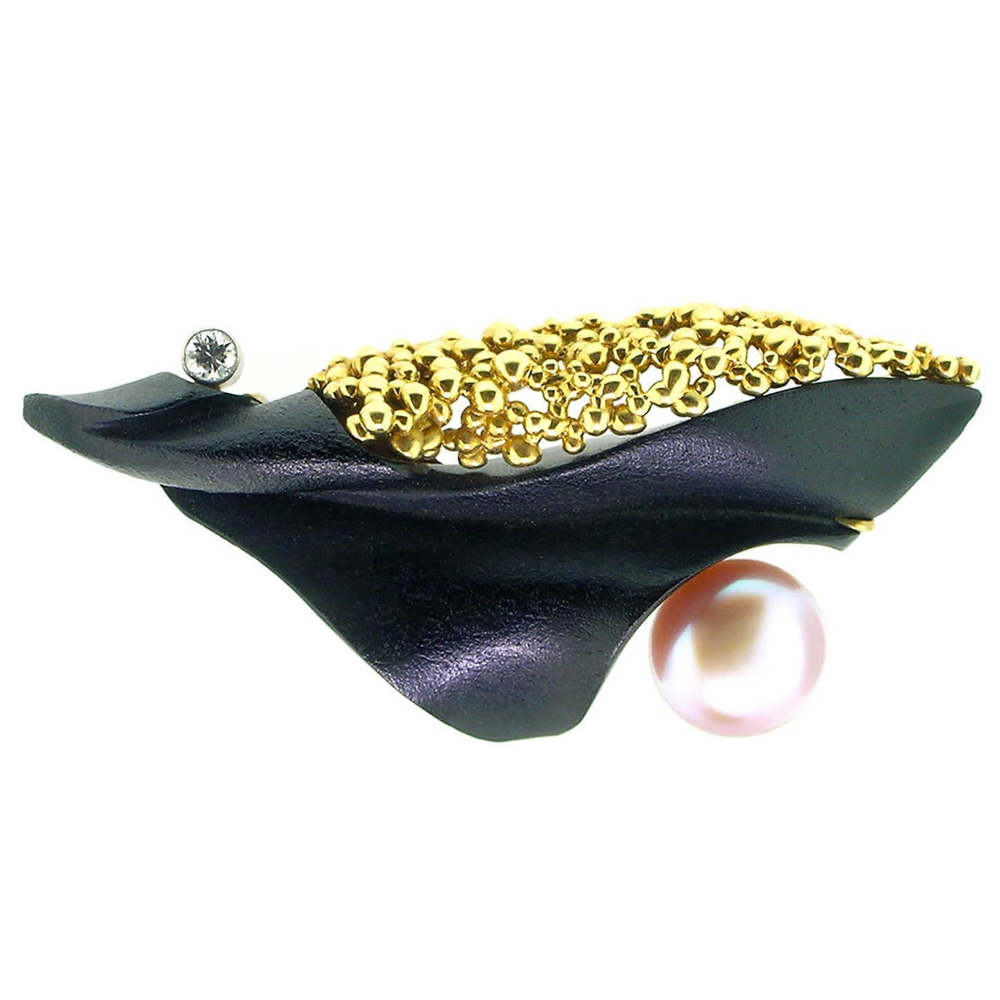 Black Chalcedony Sculpture with Pearl in 18kt Pendant & Brooch