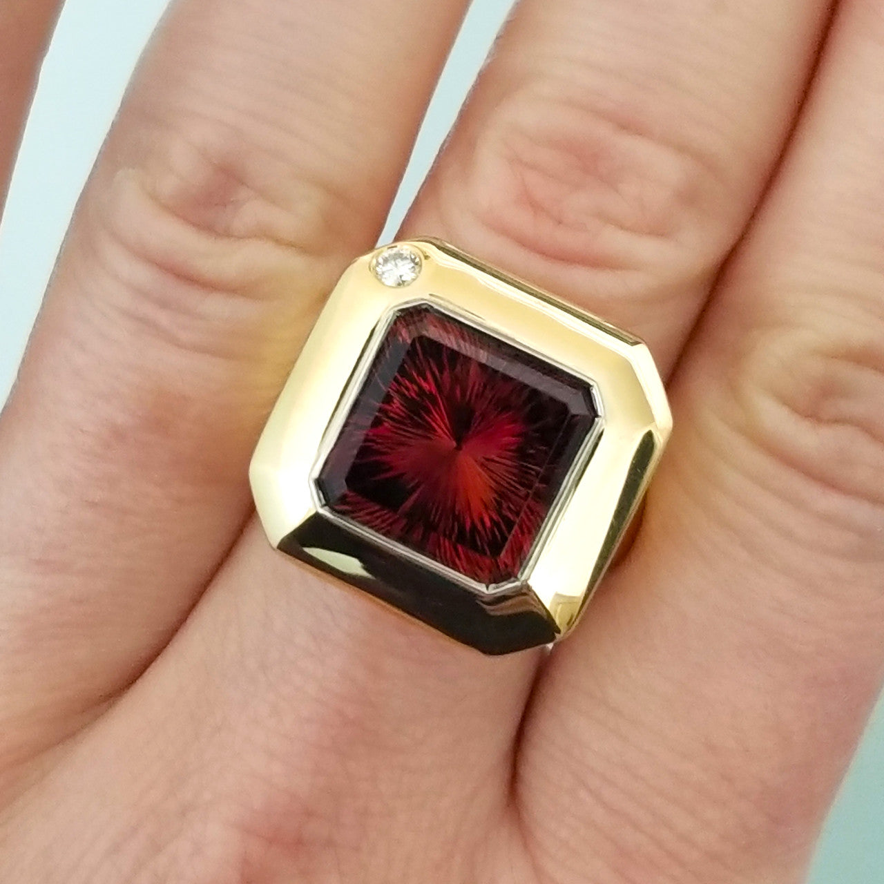 Oregon Sunstone 18kt Aphrodite Ring made in USA by Cynthia Scott Jewelry