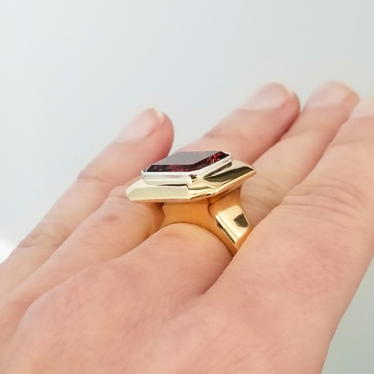 Oregon Sunstone 18kt Aphrodite Ring made in USA by Cynthia Scott Jewelry