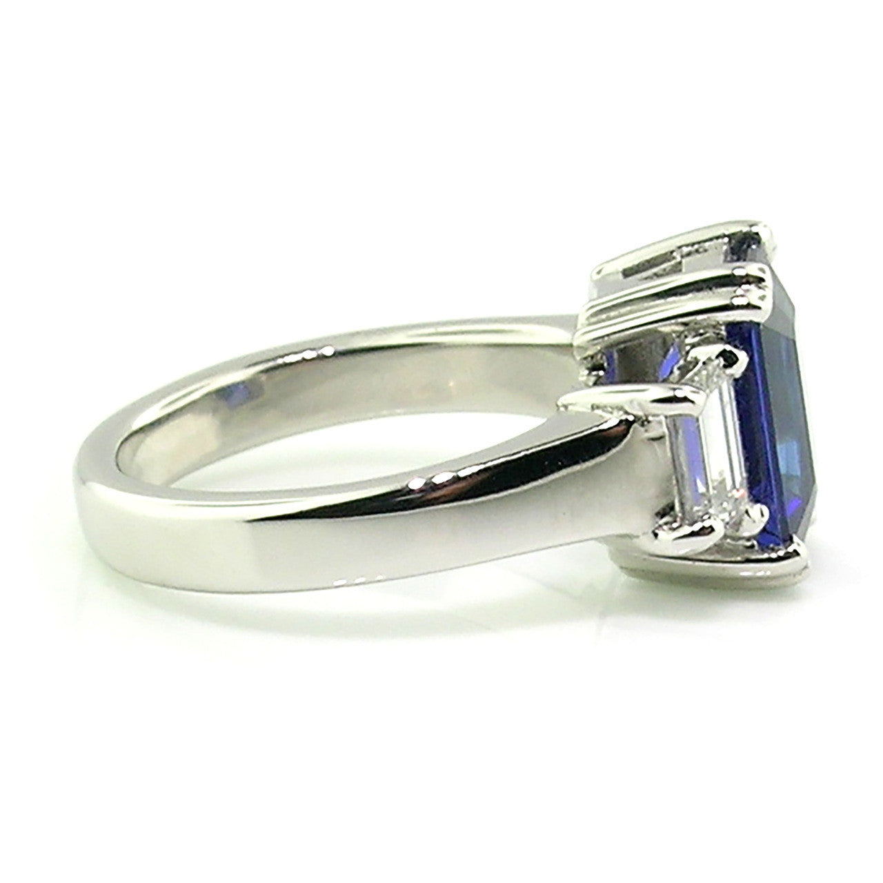 Royal Blue Sapphire & Diamond Ring