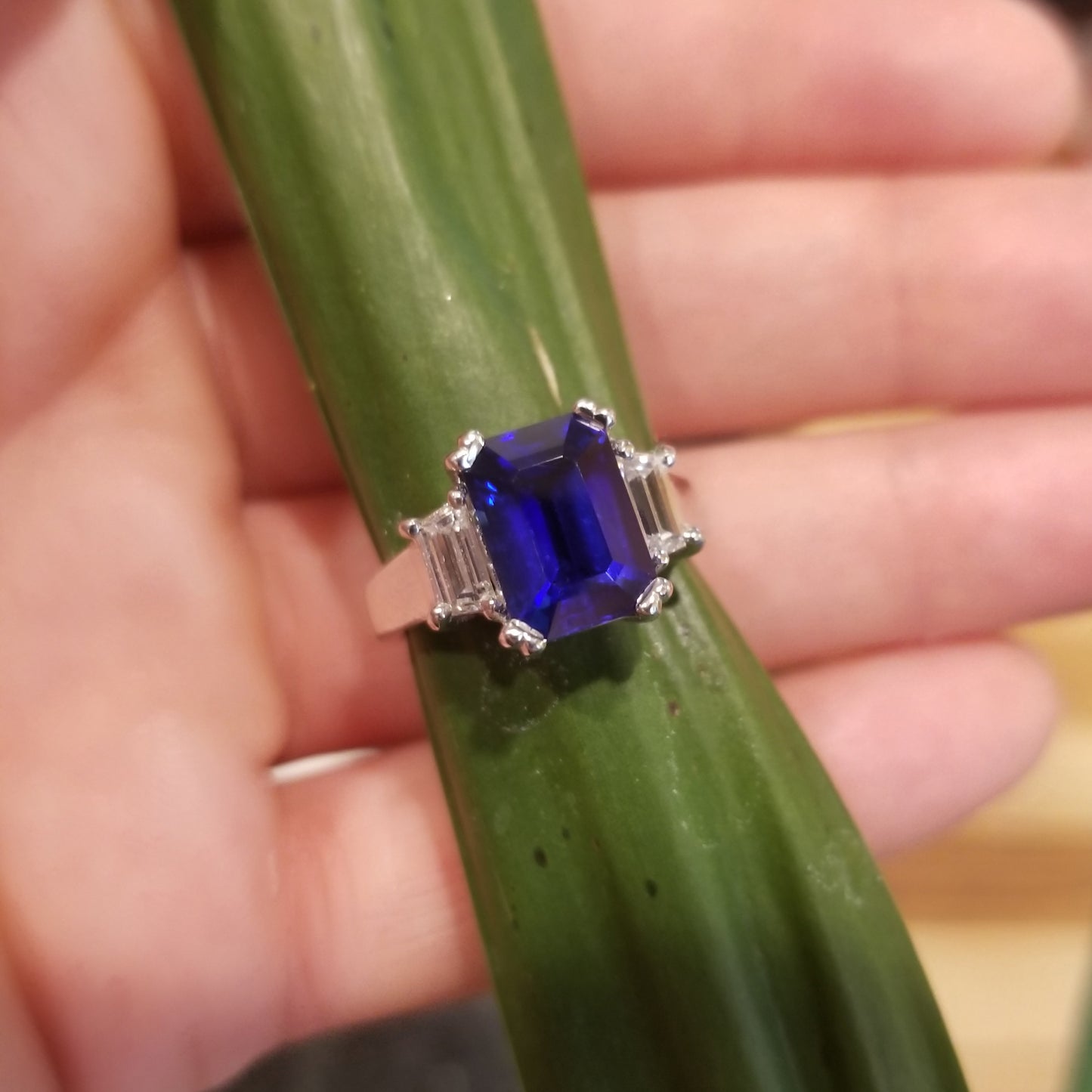 Royal Blue Sapphire & Diamond Platinum Ring (GRS lab report)