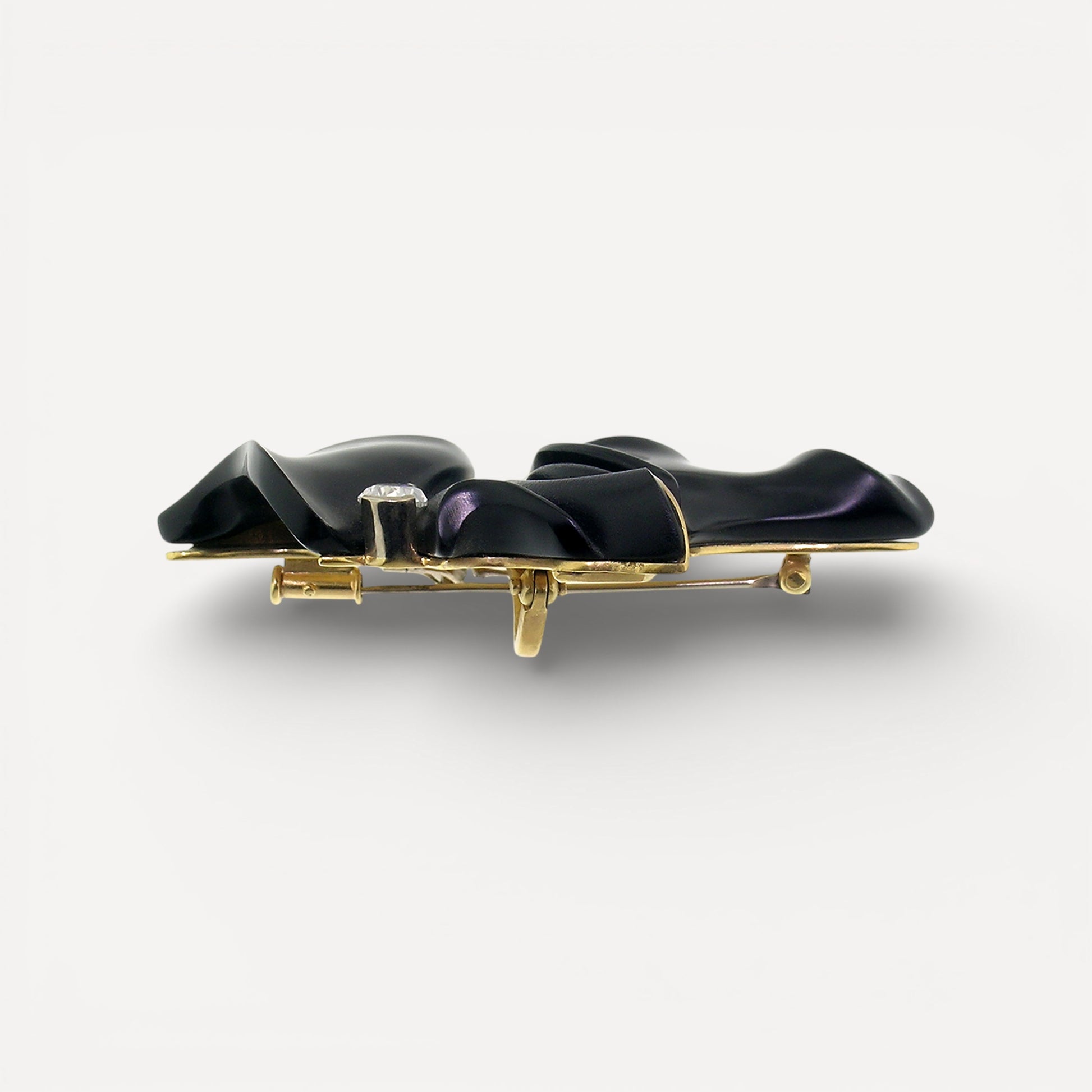 Chalcedony Carving by Steve Walters in an 18kt Brooch and Pendant with an Aquamarine Drop by ART Guyon for Cynthia Scott Jewelry