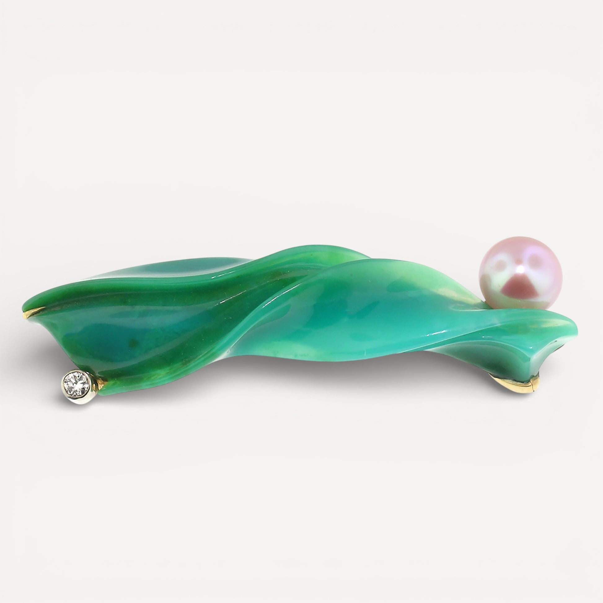 Gem Silica Chrysocolla carving by Steve Walters in an 18kt pendant brooch by ART Guyon for Cynthia Scott Jewelry