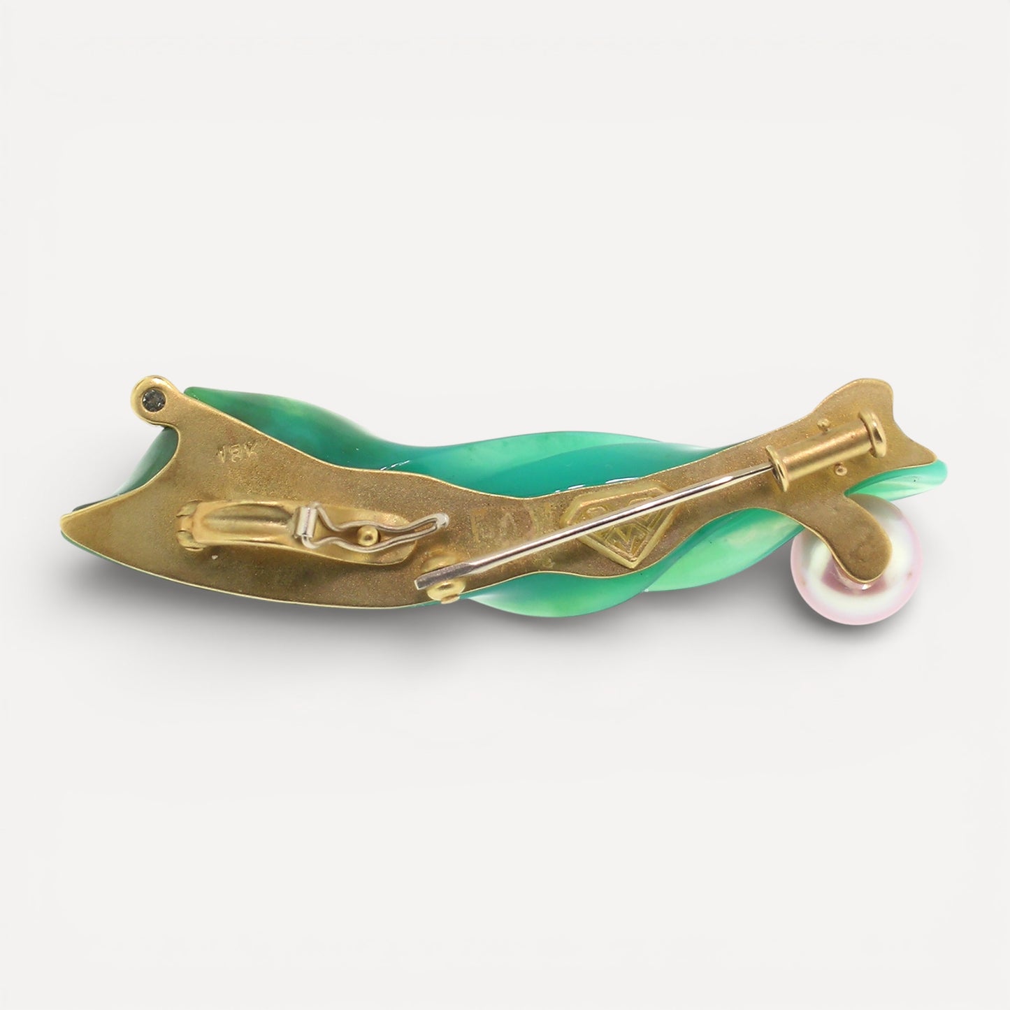 Gem Silica Chrysocolla carving by Steve Walters in an 18kt pendant brooch by ART Guyon for Cynthia Scott Jewelry