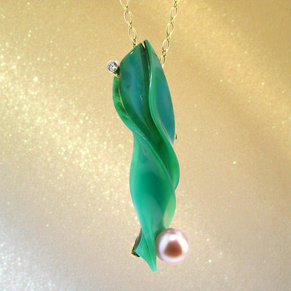 Gem Silica Chrysocolla carving by Steve Walters in an 18kt pendant brooch by ART Guyon for Cynthia Scott Jewelry
