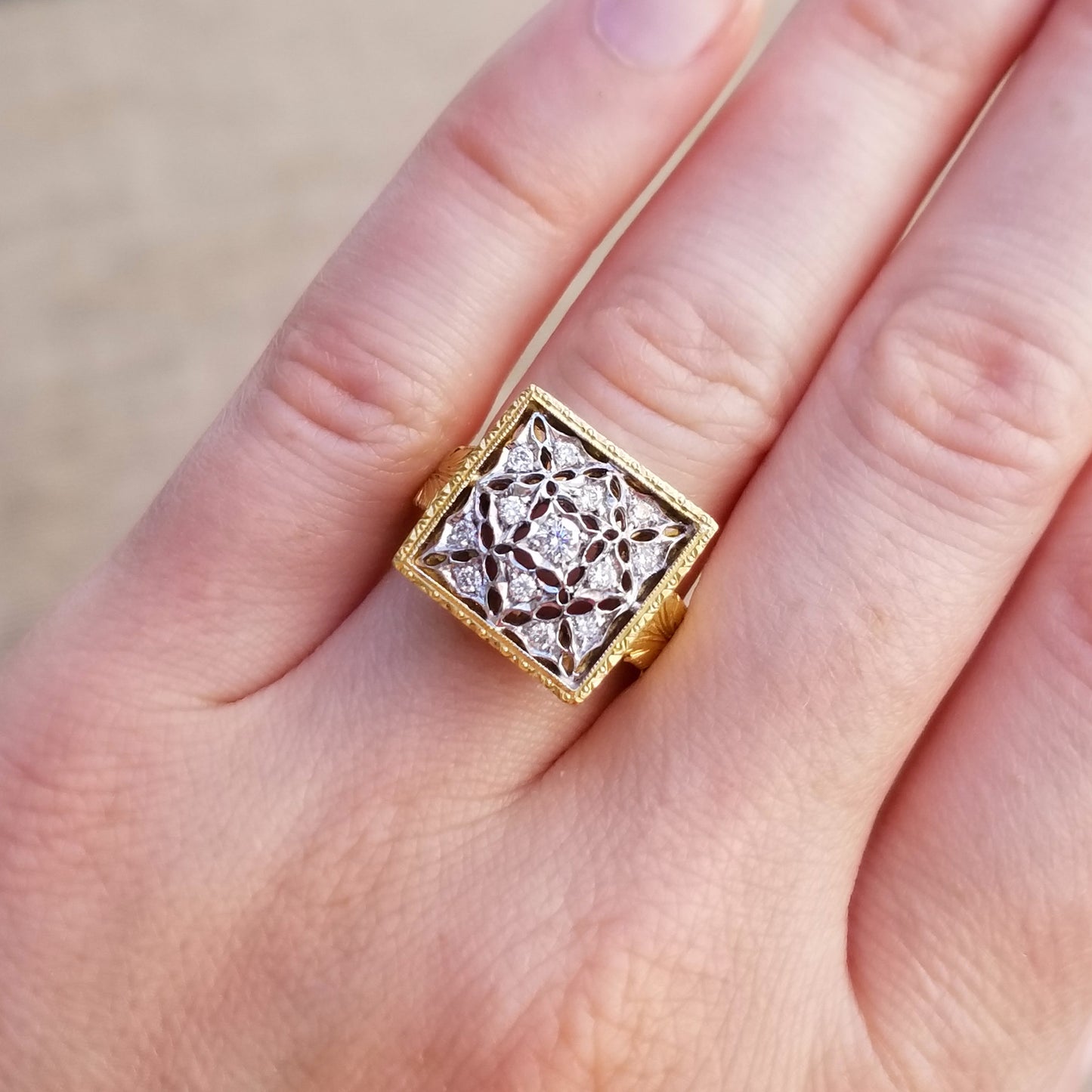 Florentine Engraved Carina Diamond Ring