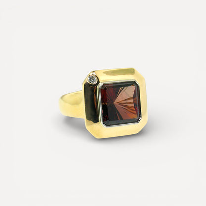 Derek Katzenbach cut Oregon Sunstone 18kt Aphrodite Ring made in USA by Cynthia Scott Jewelry
