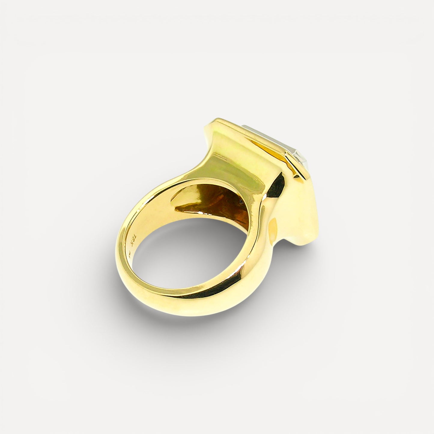 Derek Katzenbach cut Oregon Sunstone 18kt Aphrodite Ring made in USA by Cynthia Scott Jewelry